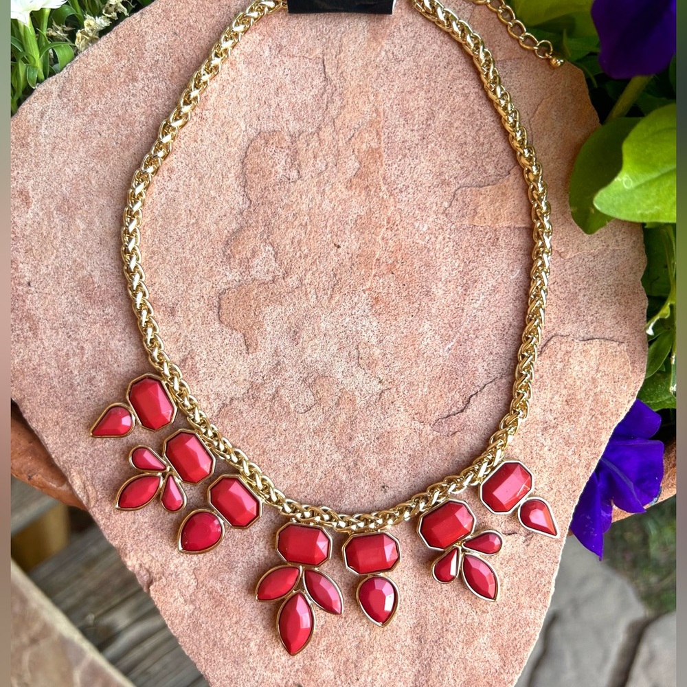 Goldtone Red Orange Statement Necklace NWT